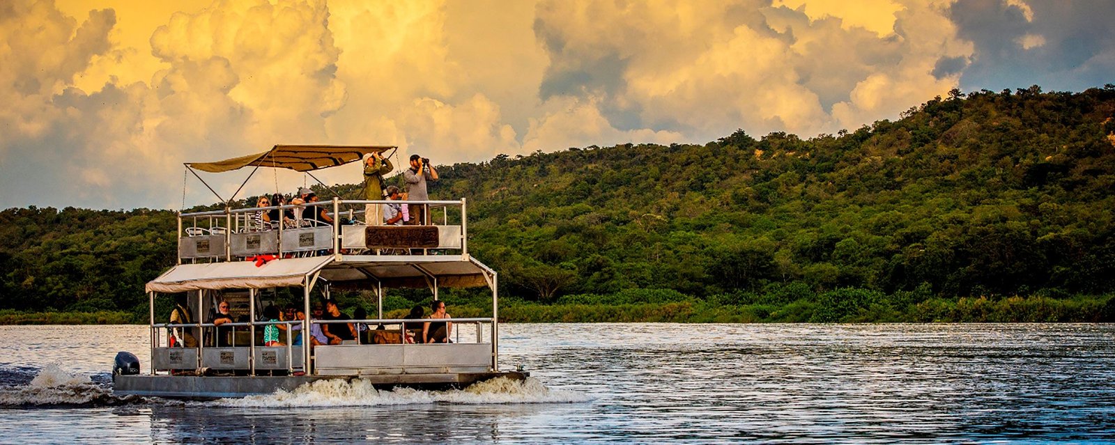 Murchison Falls wildlife safari boat cruise in Uganda