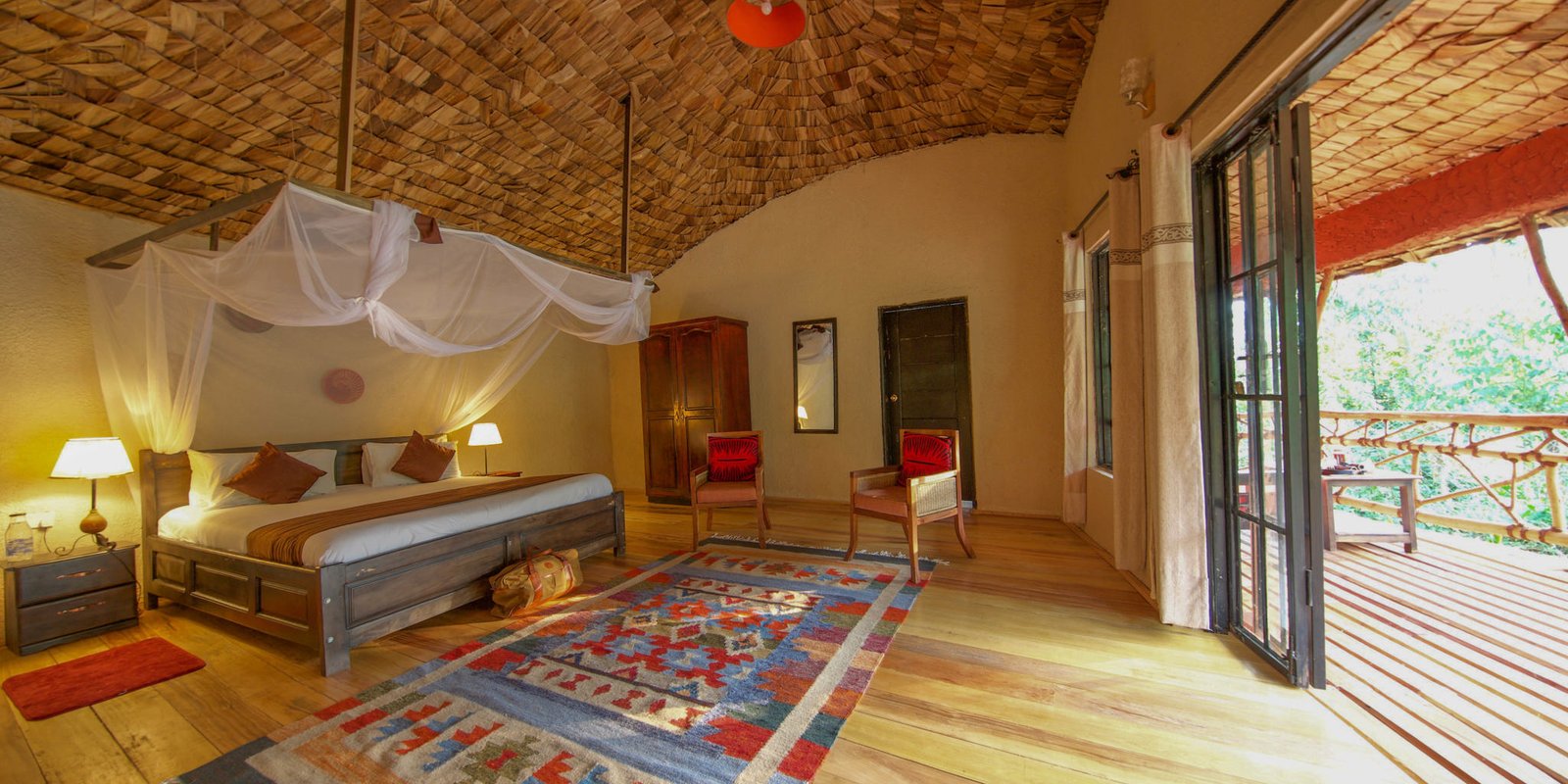 Comfortable midrange safari lodge in Uganda